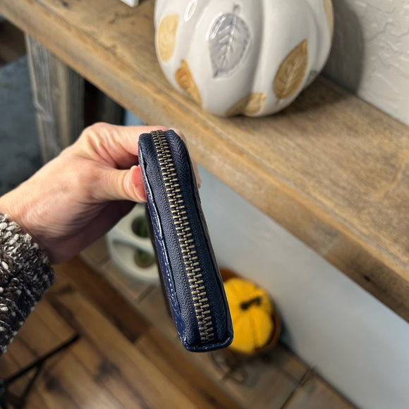 Tory Burch Kira Diamond Quilt Zip Continental Wallet zip wallet blue leather - Picture 5 of 8